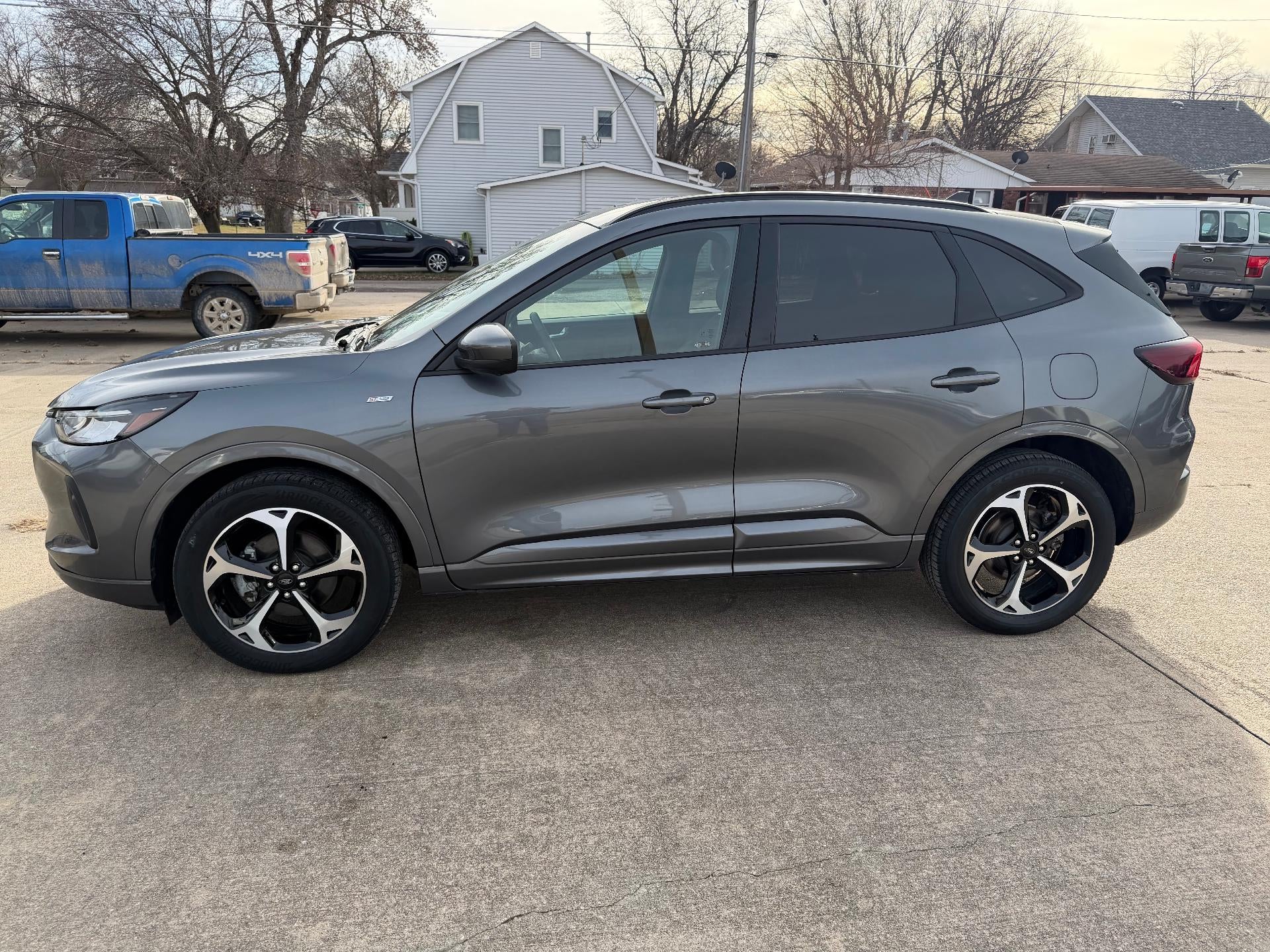 2023 Ford Escape ST-Line Select AWD