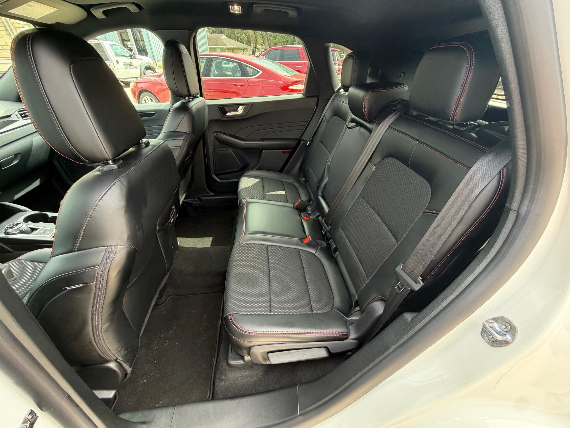 2025 Ford Escape ST-Line Select AWD