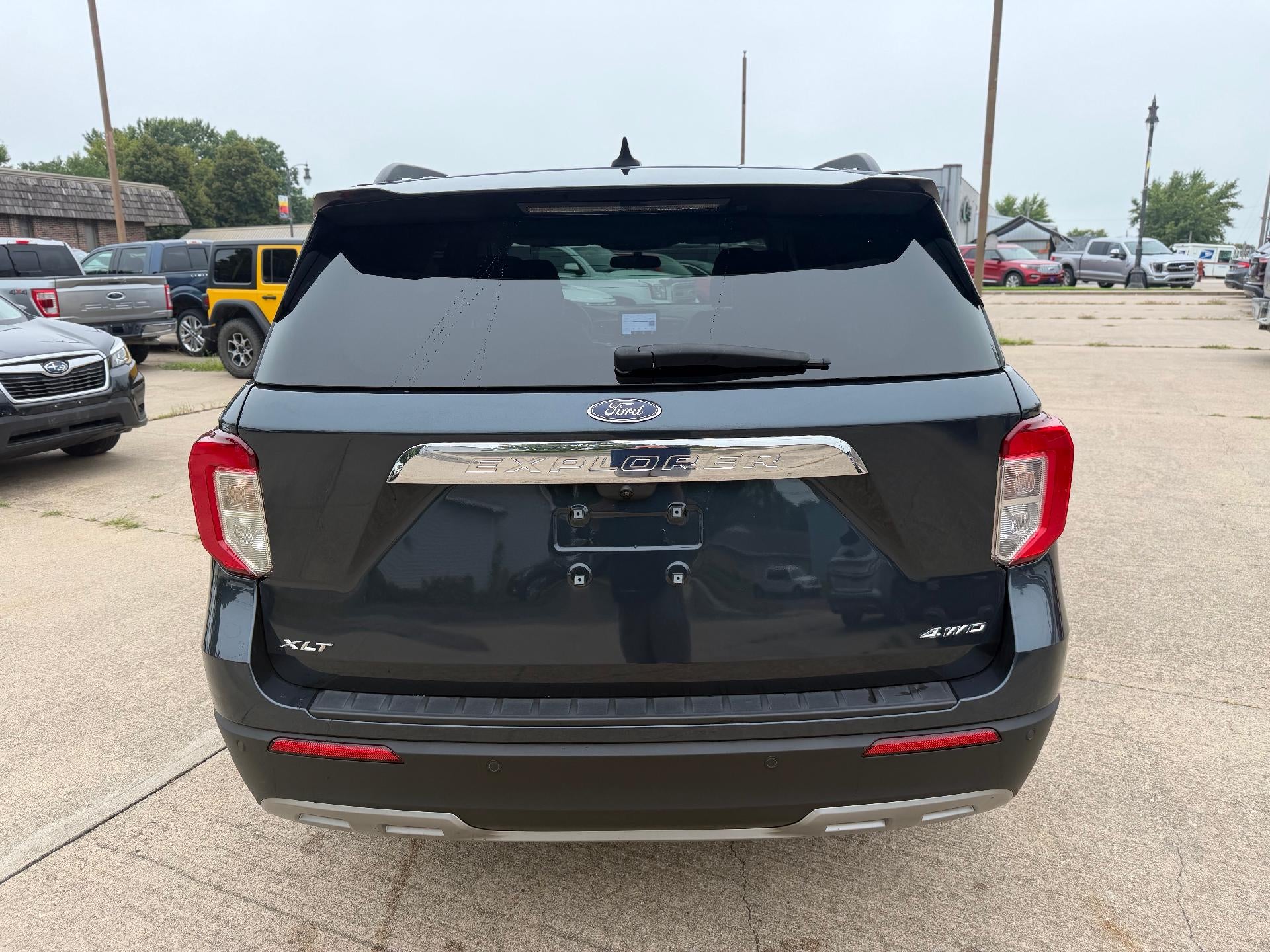 2023 Ford Explorer XLT 4WD