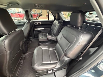 2023 Ford Explorer XLT 4WD