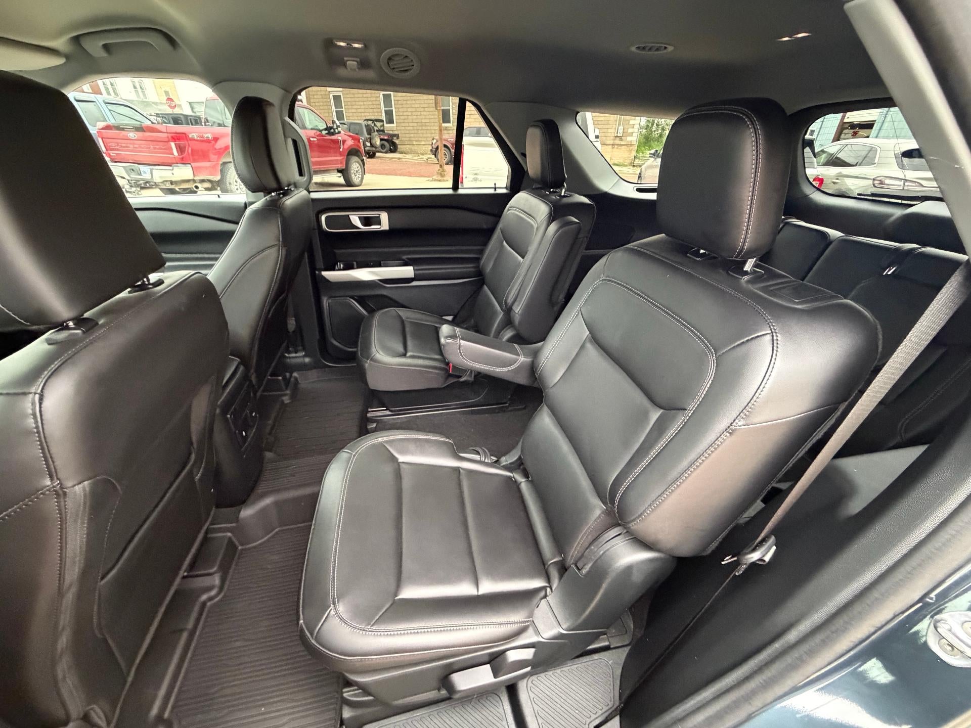2023 Ford Explorer XLT 4WD
