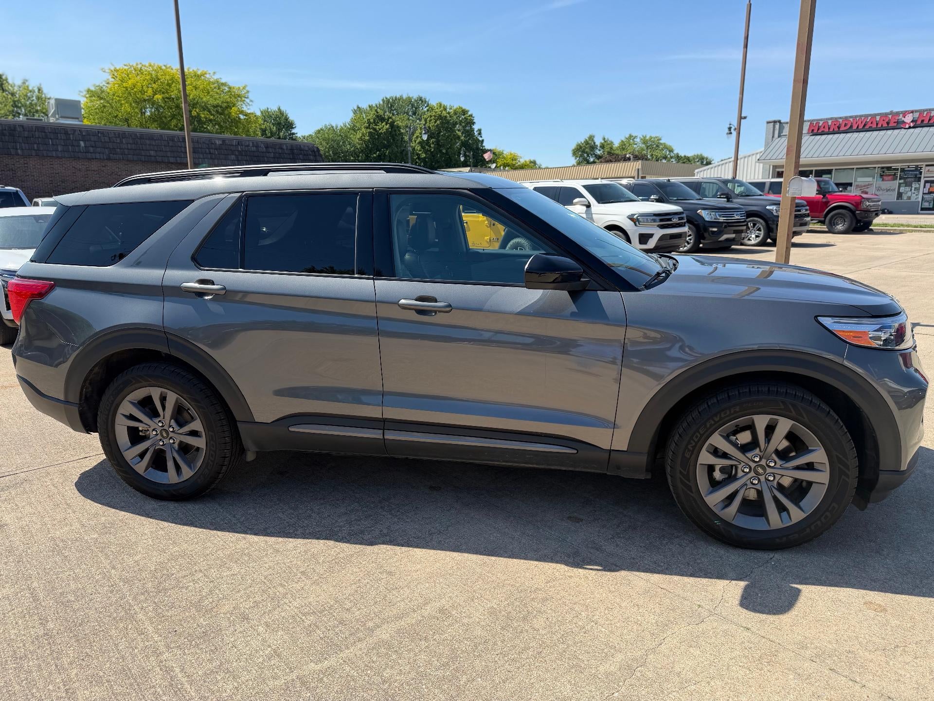 2023 Ford Explorer XLT 4WD
