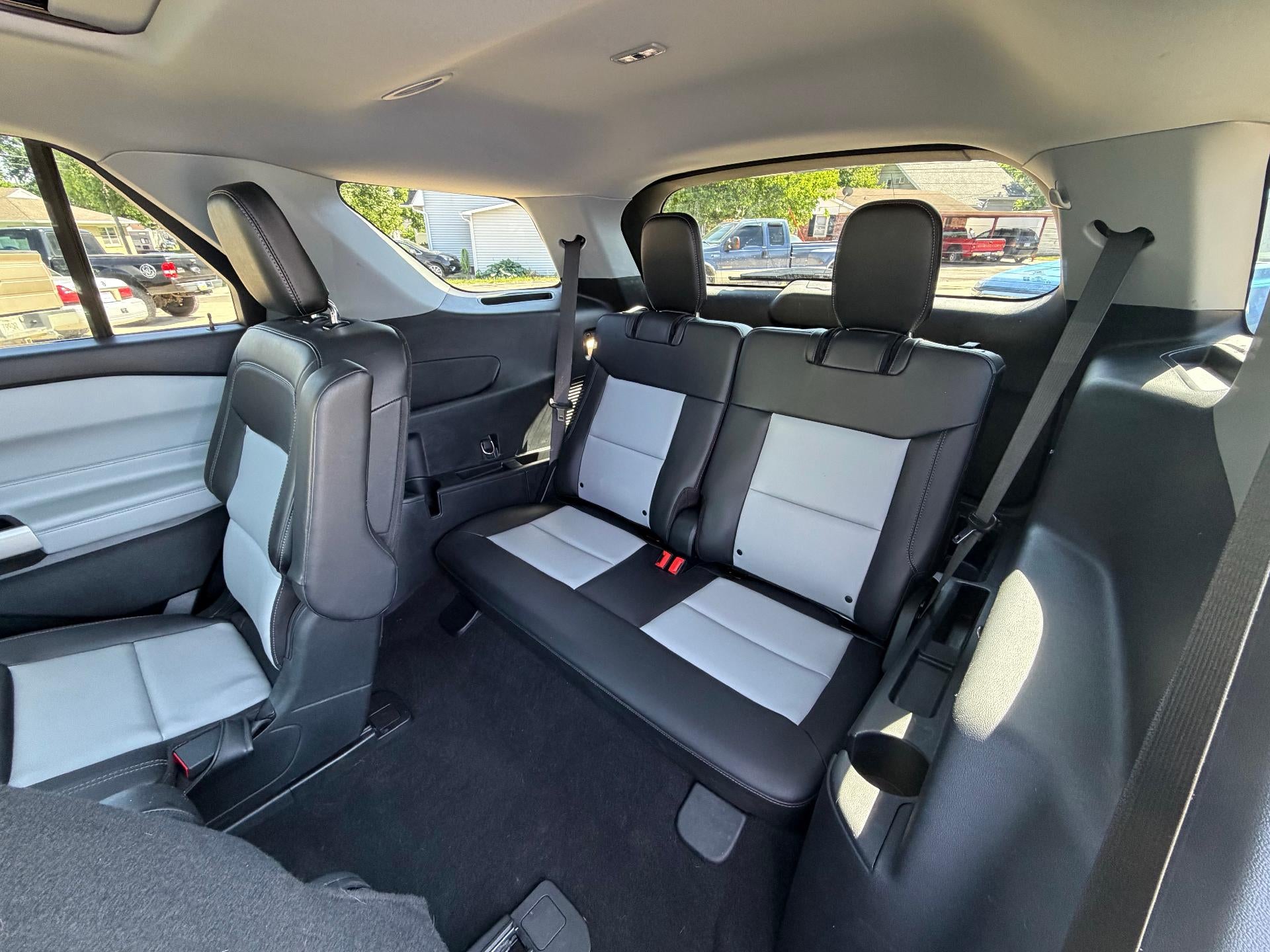 2023 Ford Explorer XLT 4WD