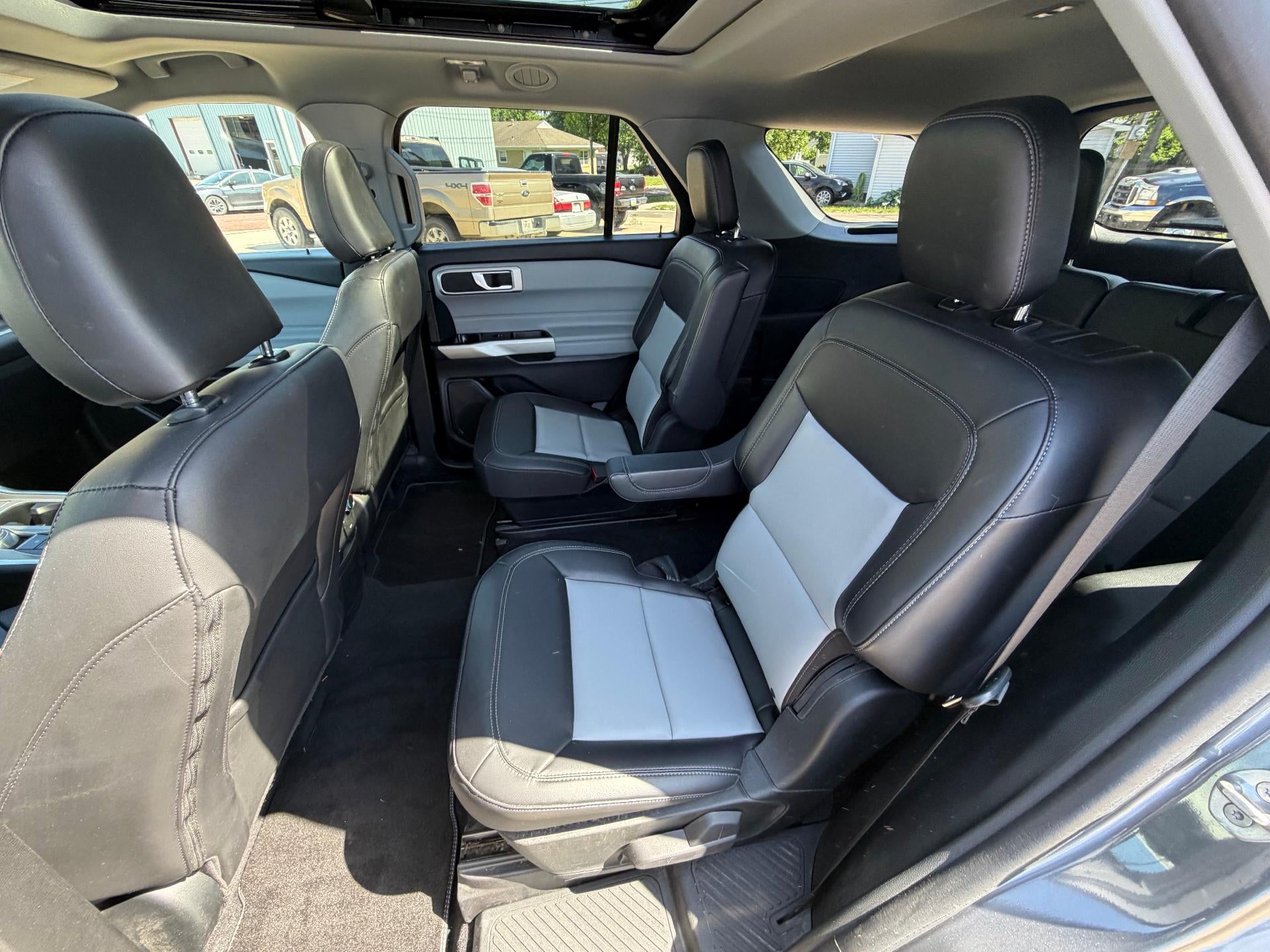 2023 Ford Explorer XLT 4WD
