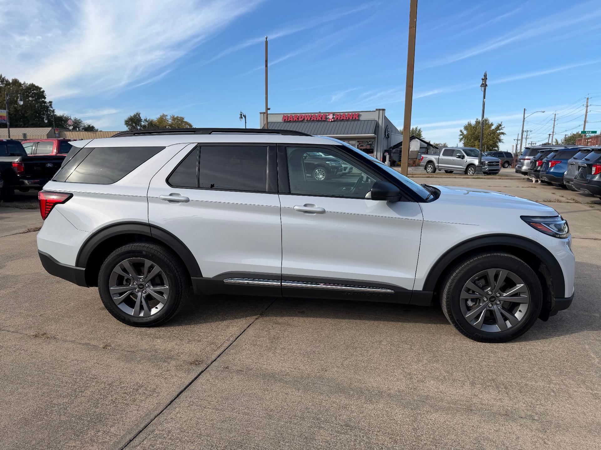 2025 Ford Explorer Active 4WD