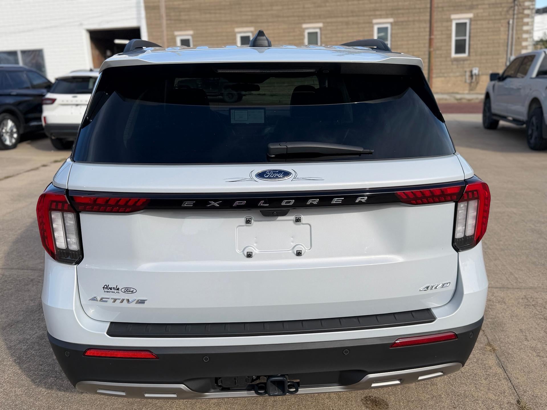 2025 Ford Explorer Active 4WD