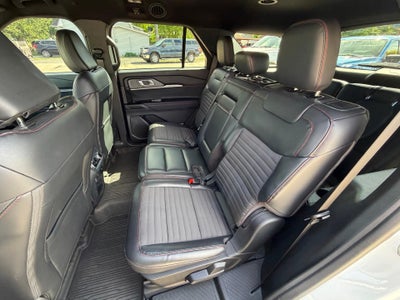 2025 Ford Explorer ST-Line 4WD