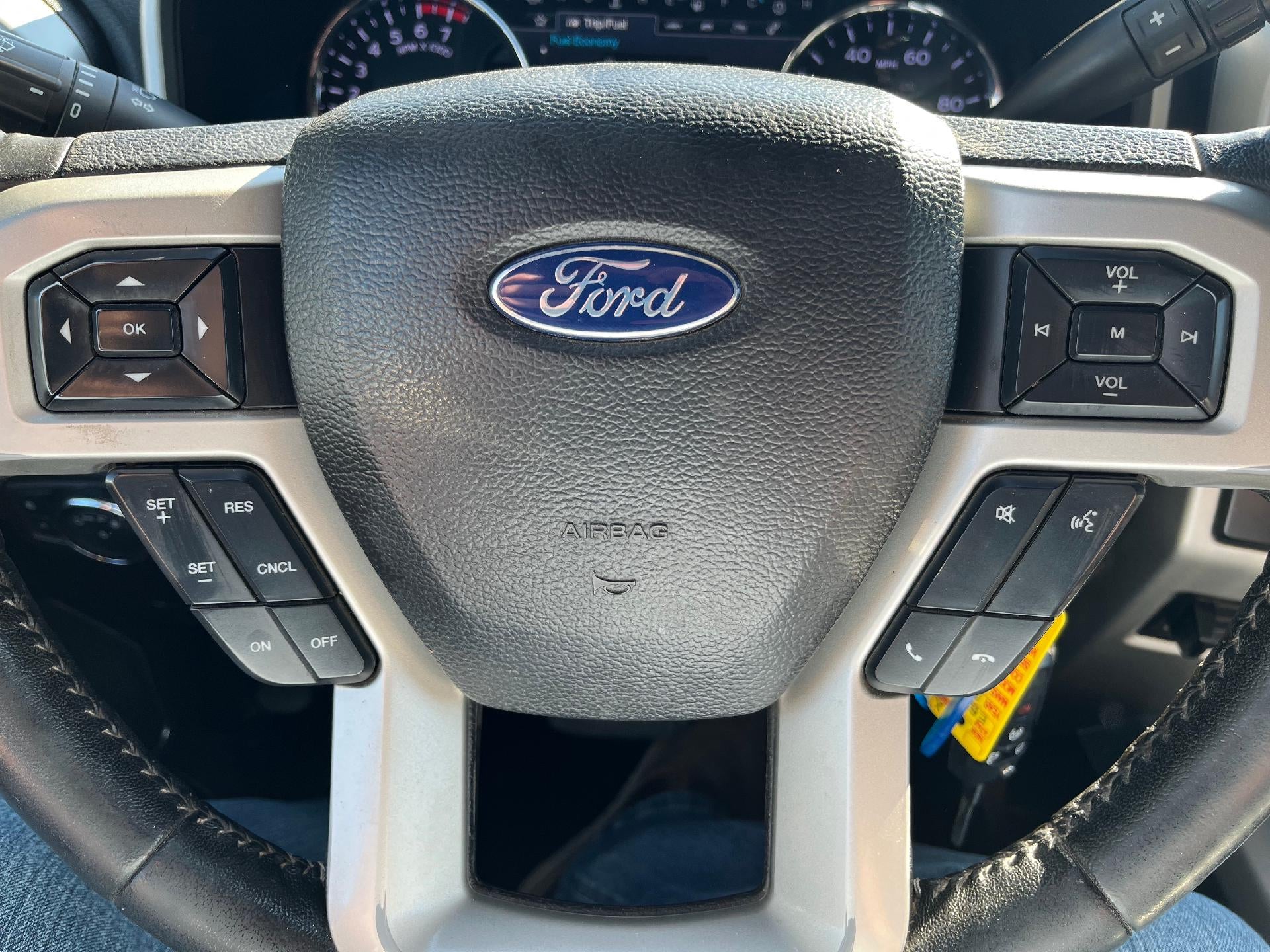 2019 Ford Super Duty F-250 SRW LARIAT 4WD Crew Cab 6.75' Box