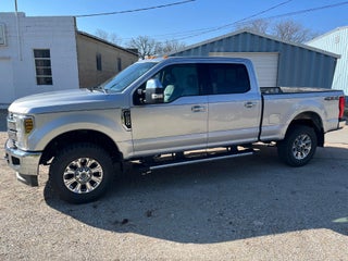 2019 Ford Super Duty F-250 SRW LARIAT 4WD Crew Cab 6.75' Box