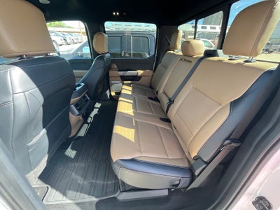 2024 Ford Super Duty F-250 SRW LARIAT 4WD Crew Cab 6.75' Box