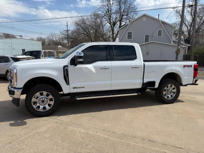 2023 Ford Super Duty F-250 SRW LARIAT 4WD Crew Cab 6.75' Box