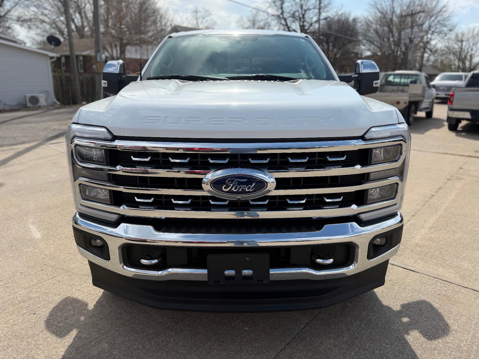 2023 Ford Super Duty F-250 SRW LARIAT 4WD Crew Cab 6.75' Box