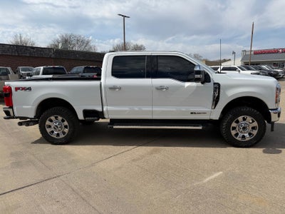 2023 Ford Super Duty F-250 SRW LARIAT 4WD Crew Cab 6.75' Box