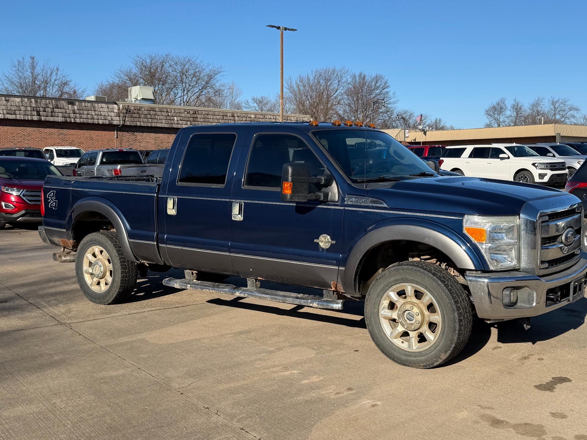 2011 Ford Super Duty F-350 SRW 4WD Crew Cab 6-3/4 Ft Box Lariat