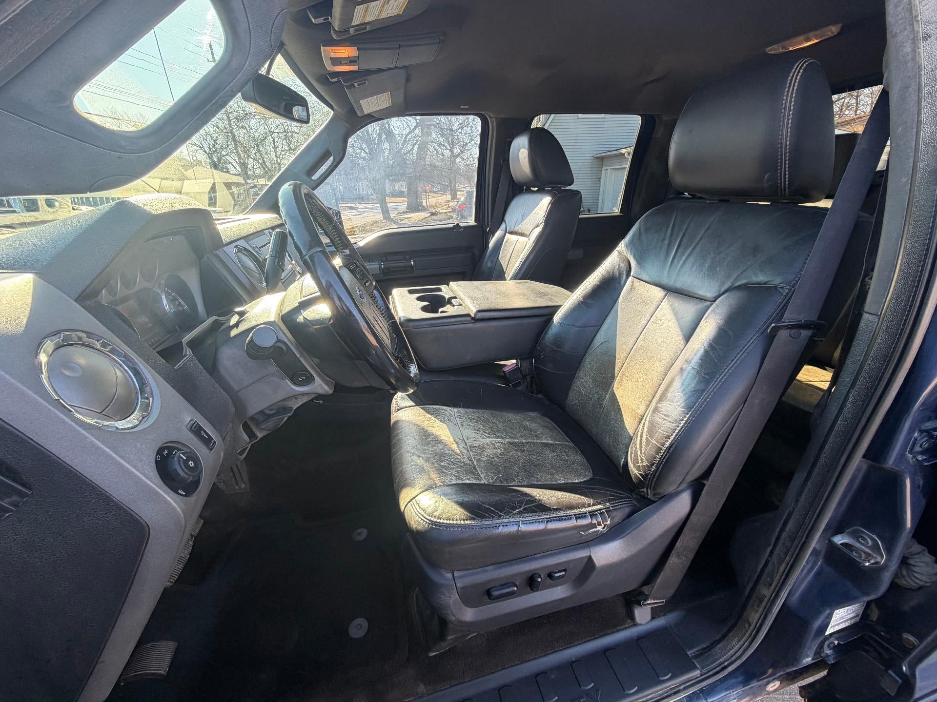 2011 Ford Super Duty F-350 SRW 4WD Crew Cab 6-3/4 Ft Box Lariat