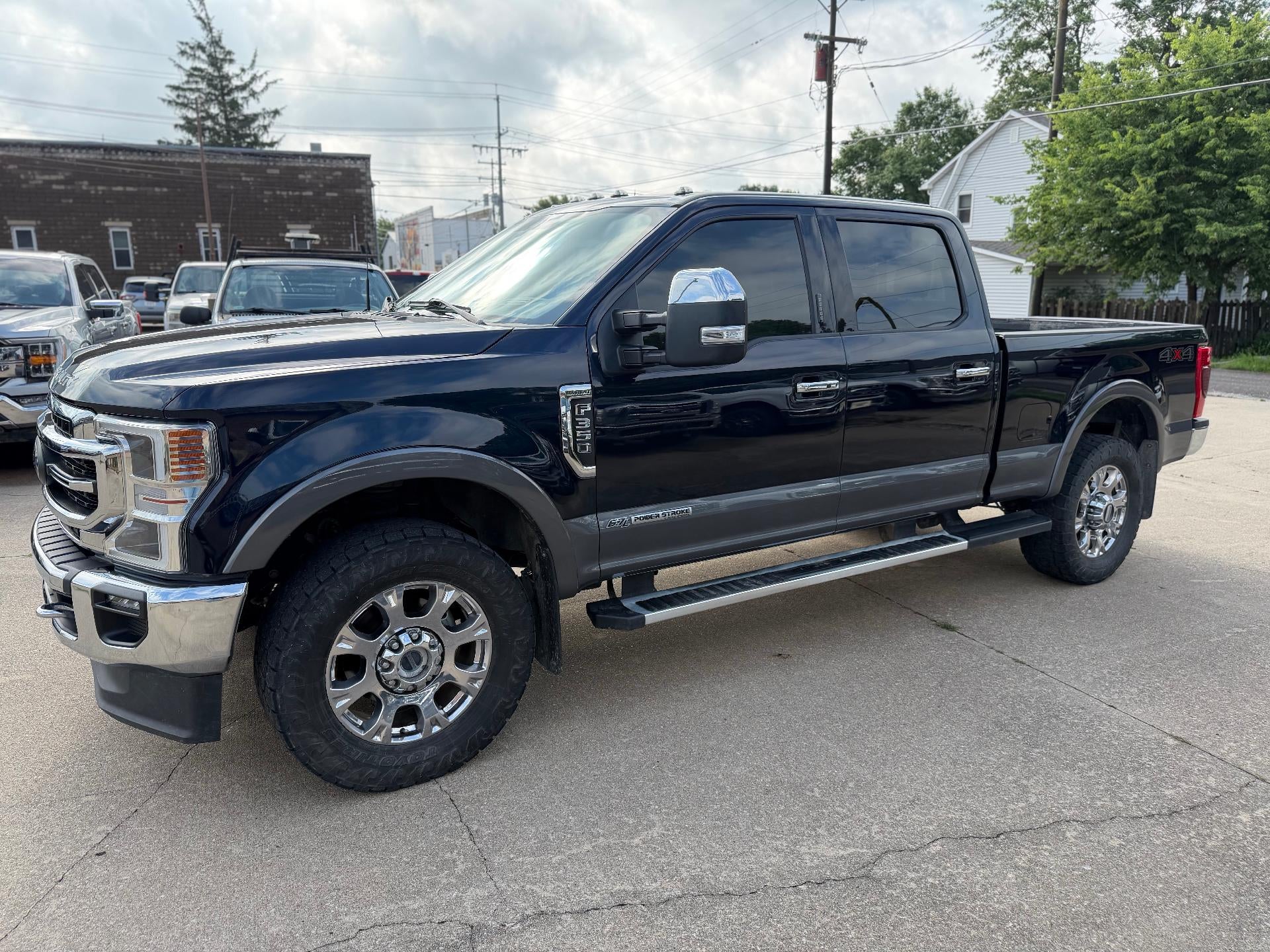 2022 Ford Super Duty F-350 SRW LARIAT 4WD Crew Cab 6.75' Box
