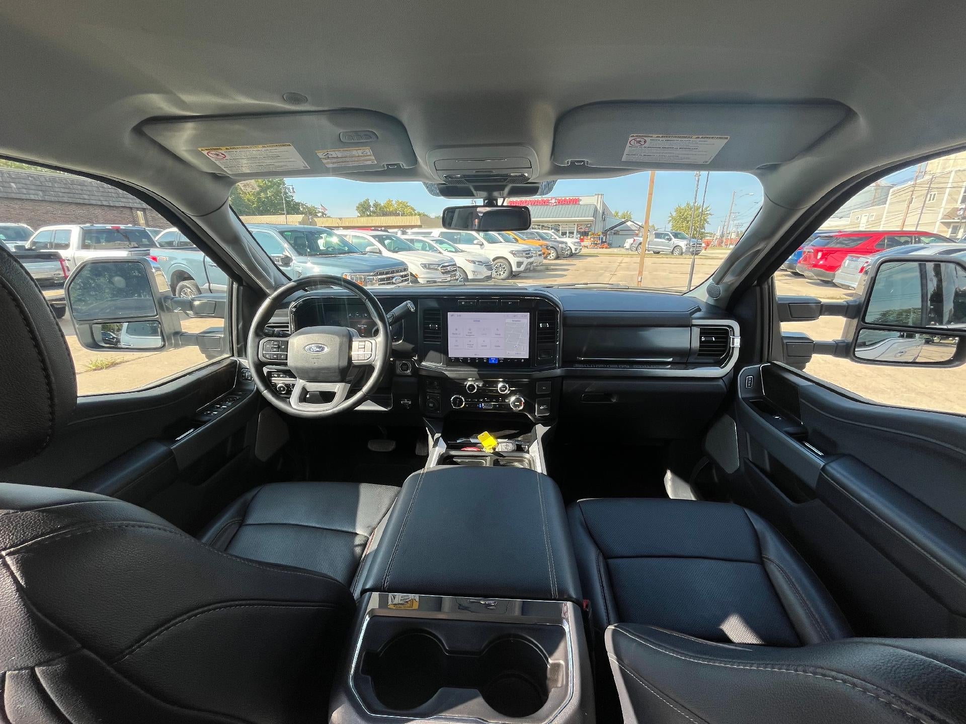 2024 Ford Super Duty F-350 SRW LARIAT 4WD Crew Cab 6.75' Box