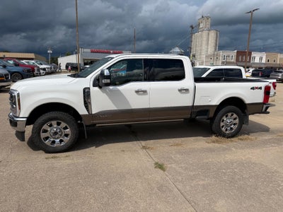 2024 Ford Super Duty F-350 SRW LARIAT 4WD Crew Cab 6.75' Box