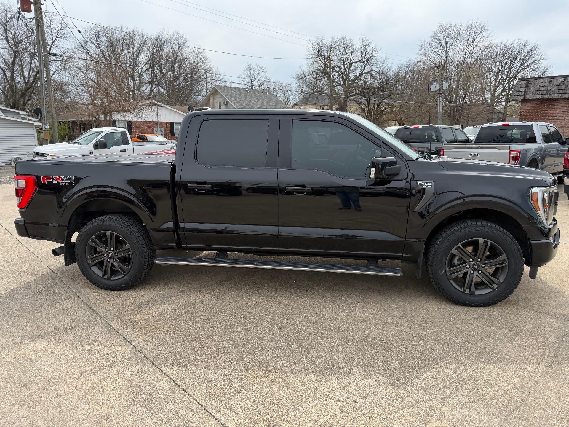 2021 Ford F-150 LARIAT 4WD SuperCrew 5.5' Box