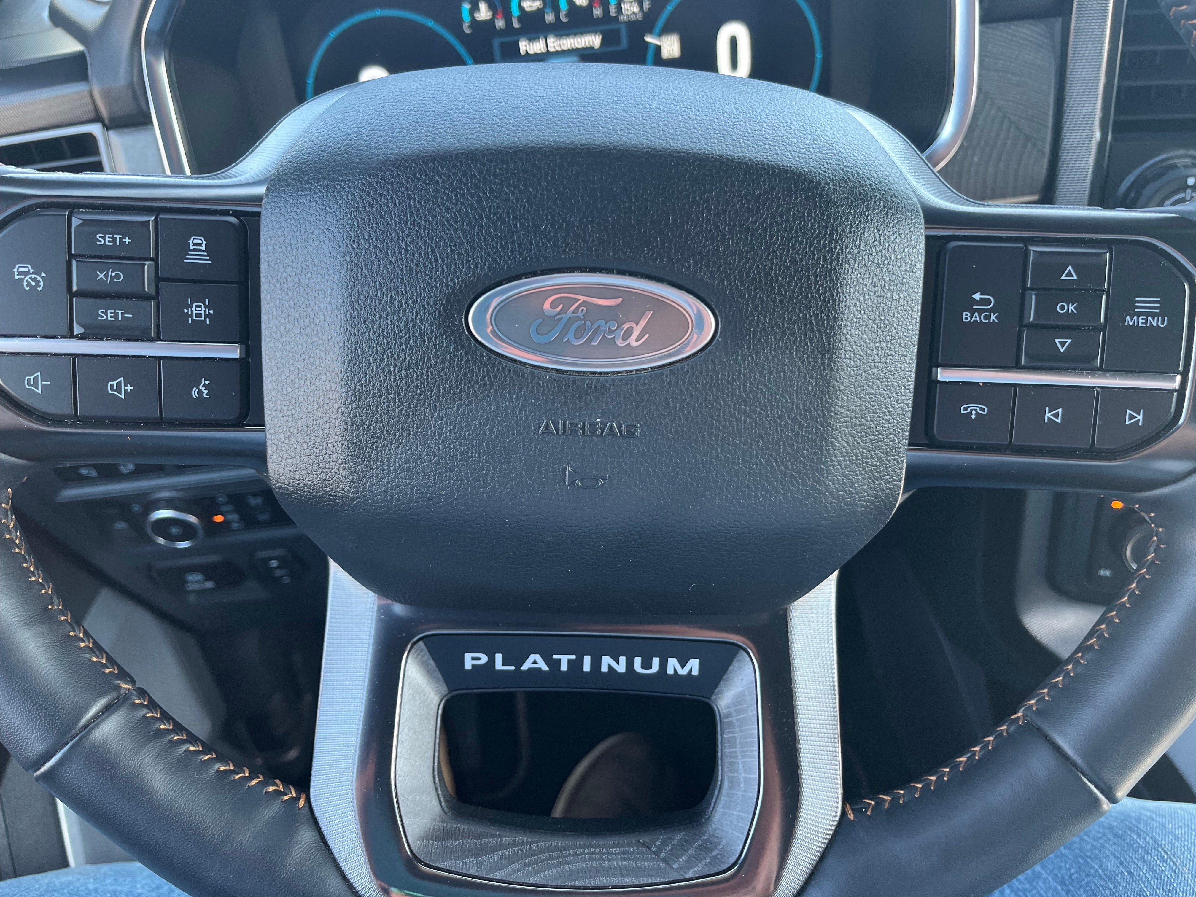 2023 Ford F-150 Platinum 4WD SuperCrew 5.5' Box