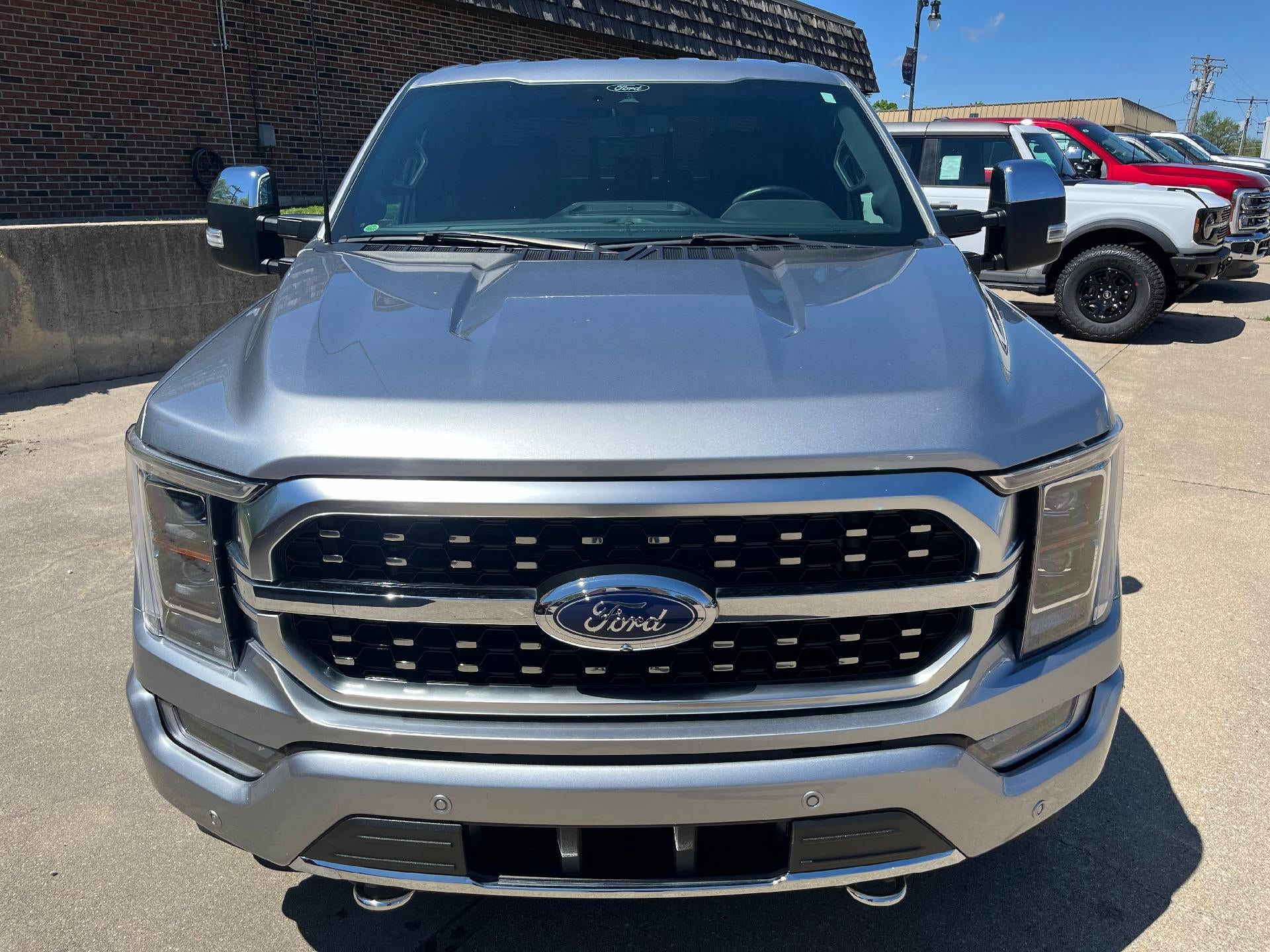 2022 Ford F-150 Platinum 4WD SuperCrew 5.5' Box