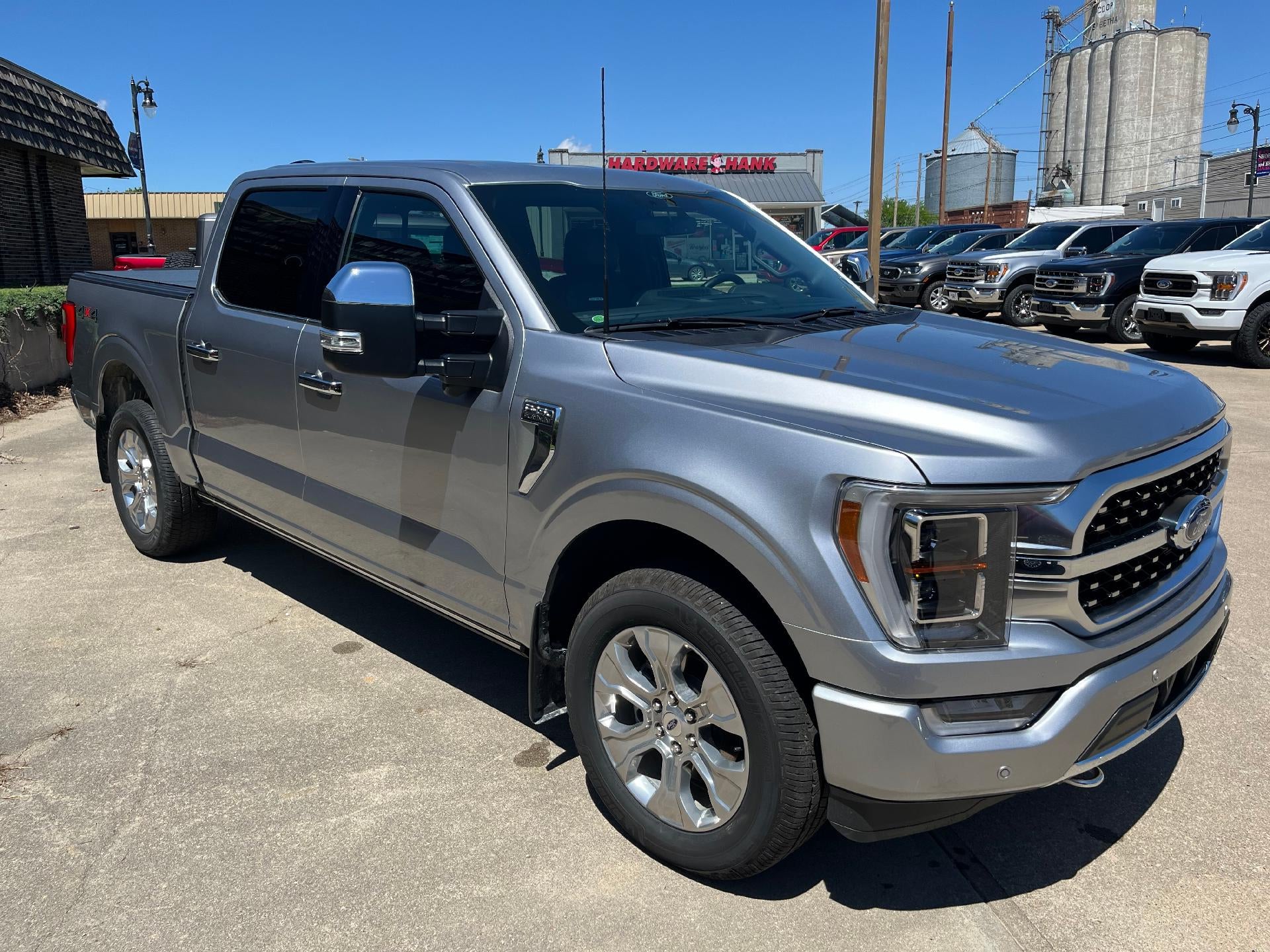 2022 Ford F-150 Platinum 4WD SuperCrew 5.5' Box
