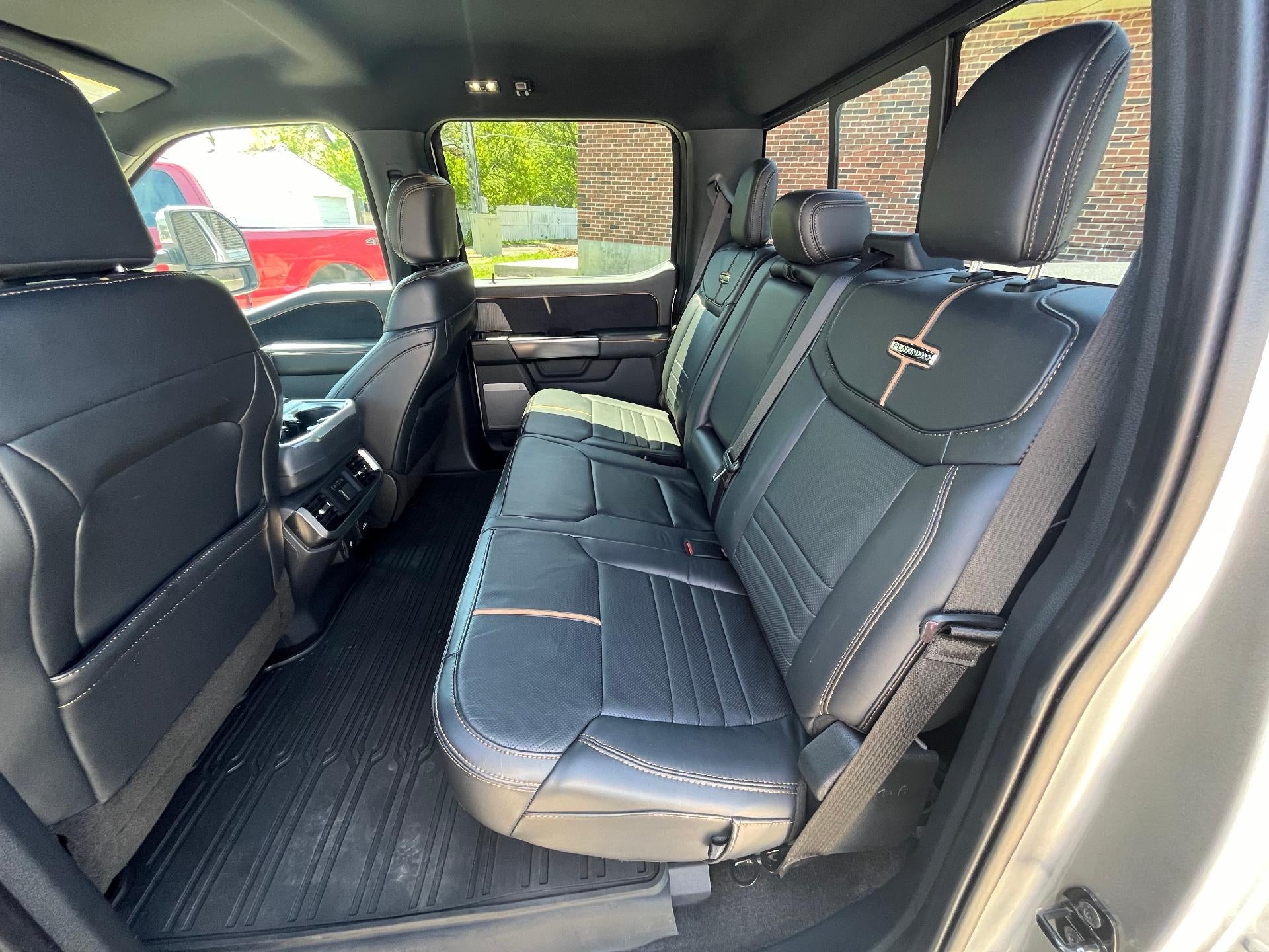 2022 Ford F-150 Platinum 4WD SuperCrew 5.5' Box