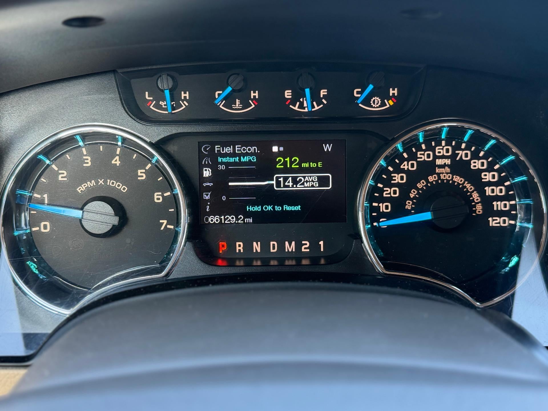 2014 Ford F-150 4WD SuperCrew 5-1/2 Ft Box XLT