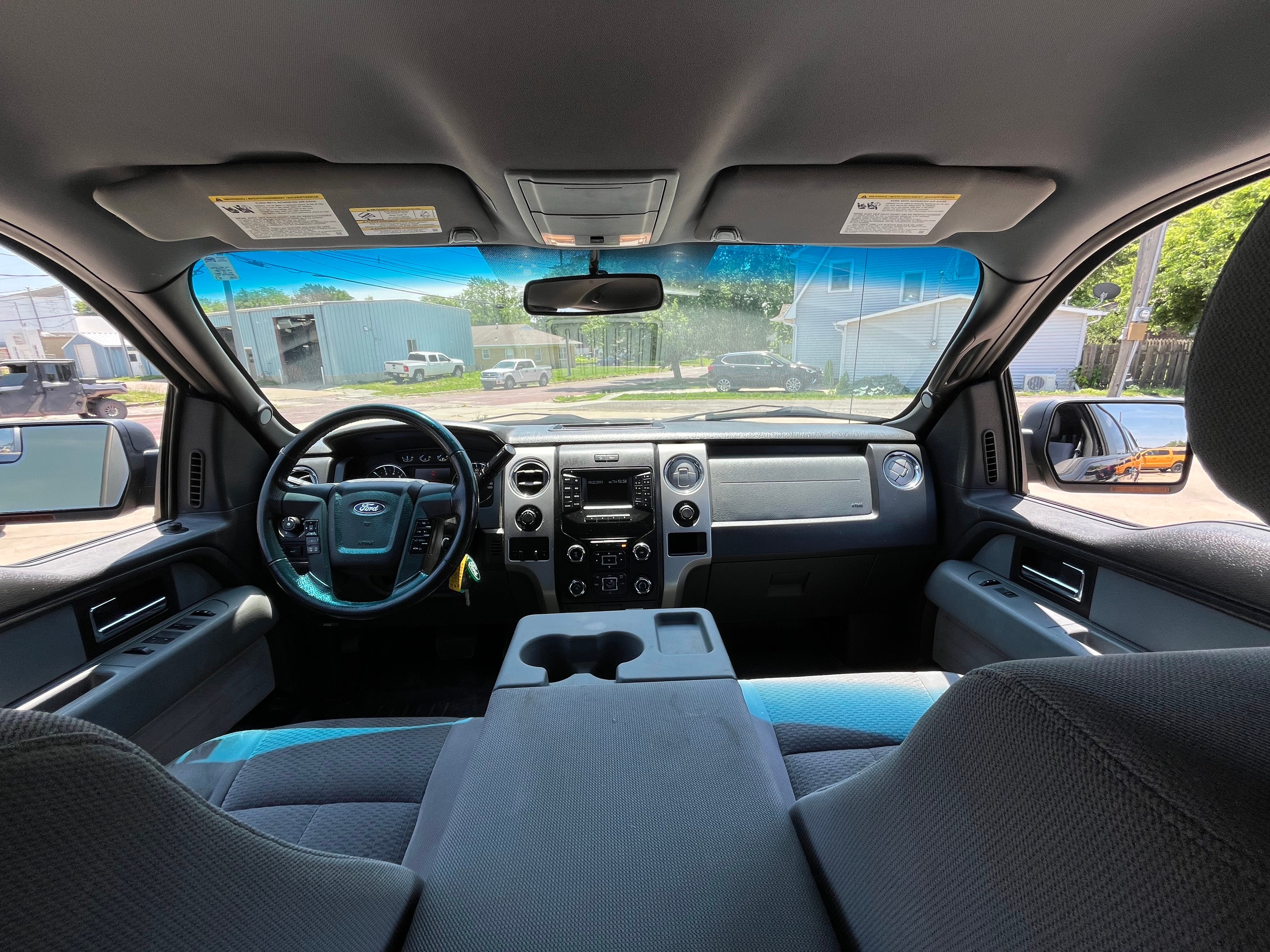 2013 Ford F-150 4WD SuperCrew 5-1/2 Ft Box XLT