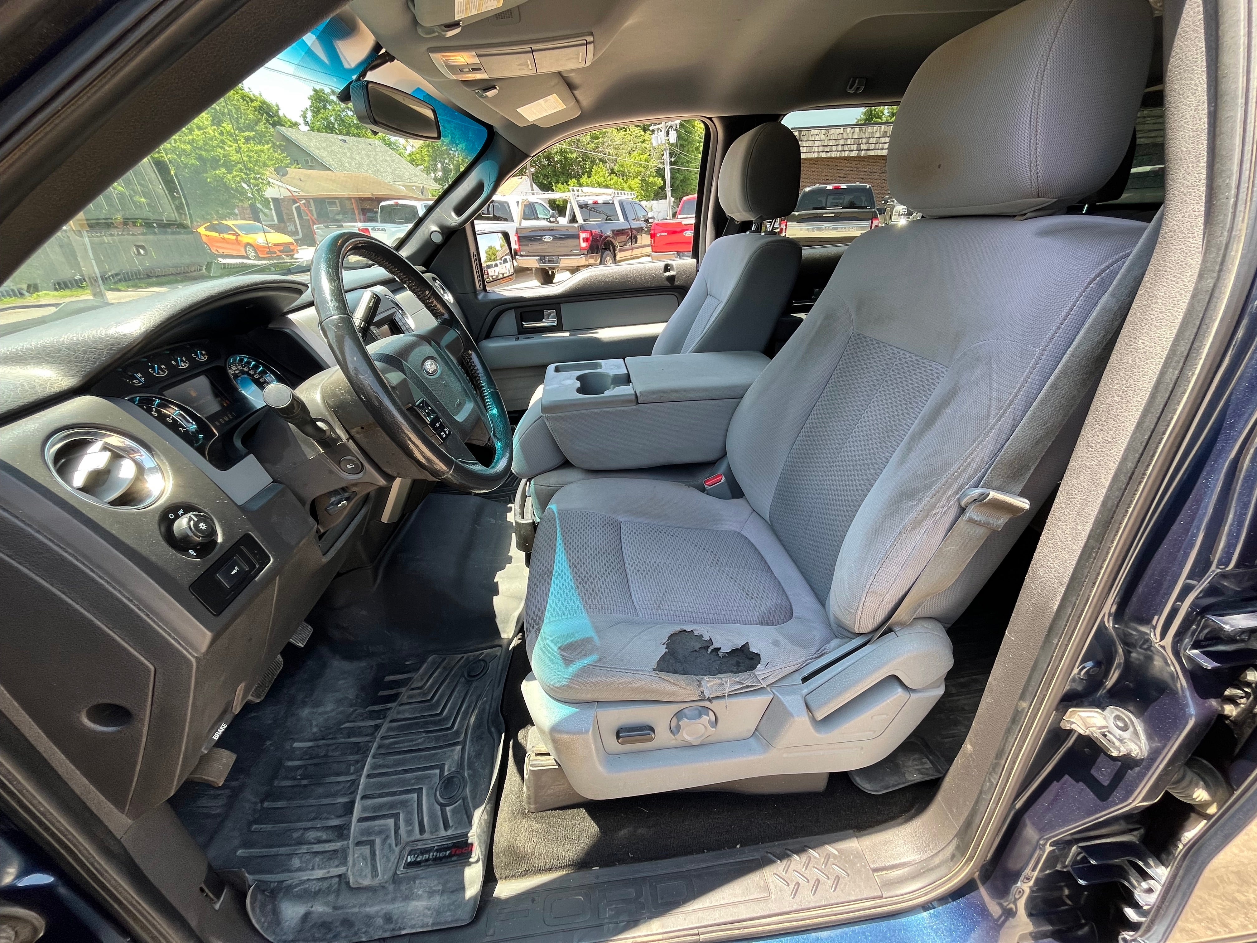 2013 Ford F-150 4WD SuperCrew 5-1/2 Ft Box XLT