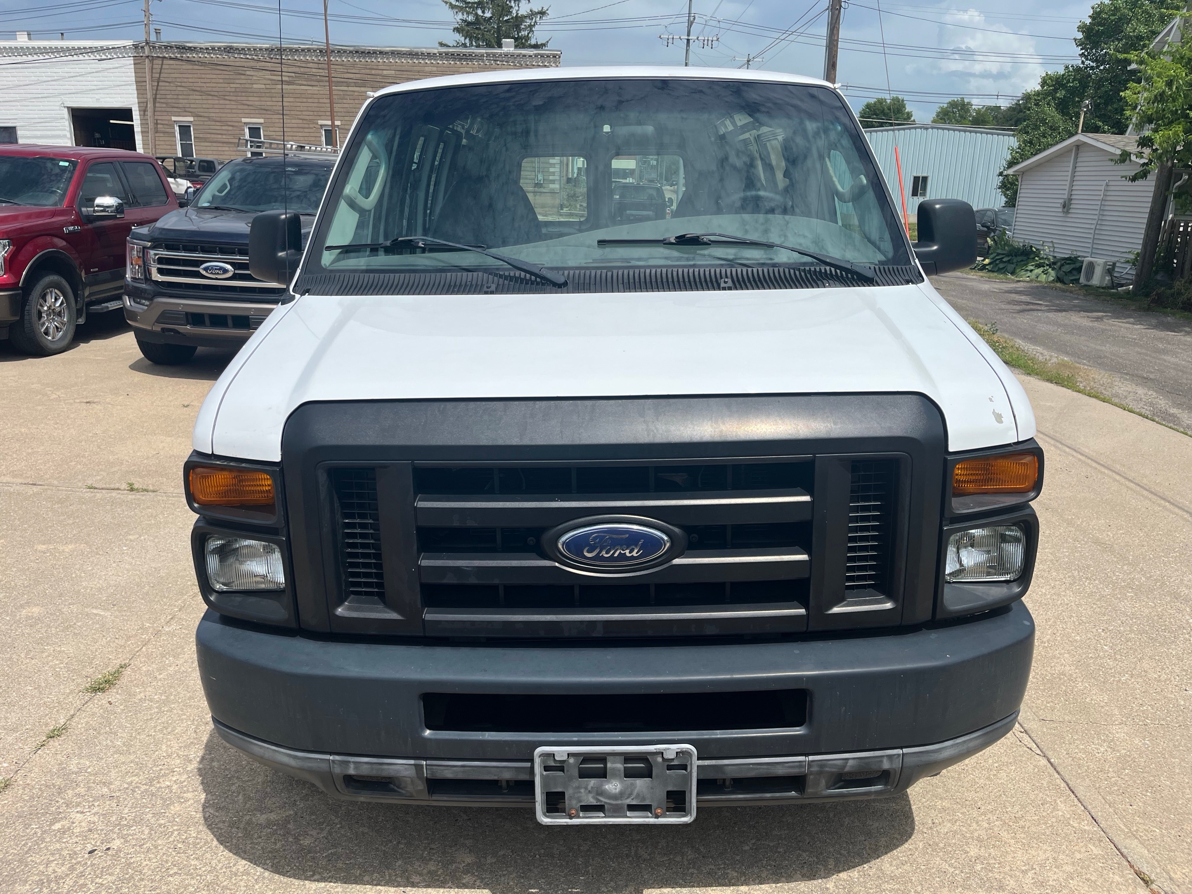 2008 Ford Econoline Cargo Van E-150 Commercial