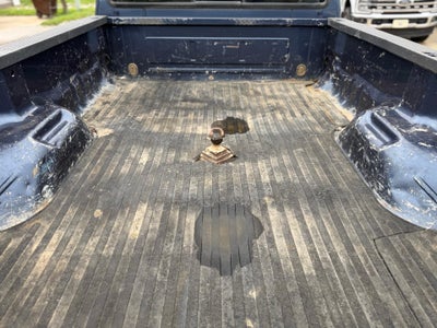 2004 Ford Super Duty F-350 DRW XLT