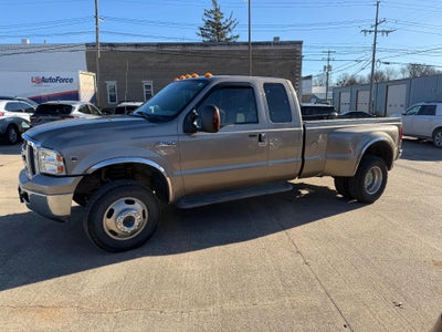 2005 Ford Super Duty F-350 DRW XLT