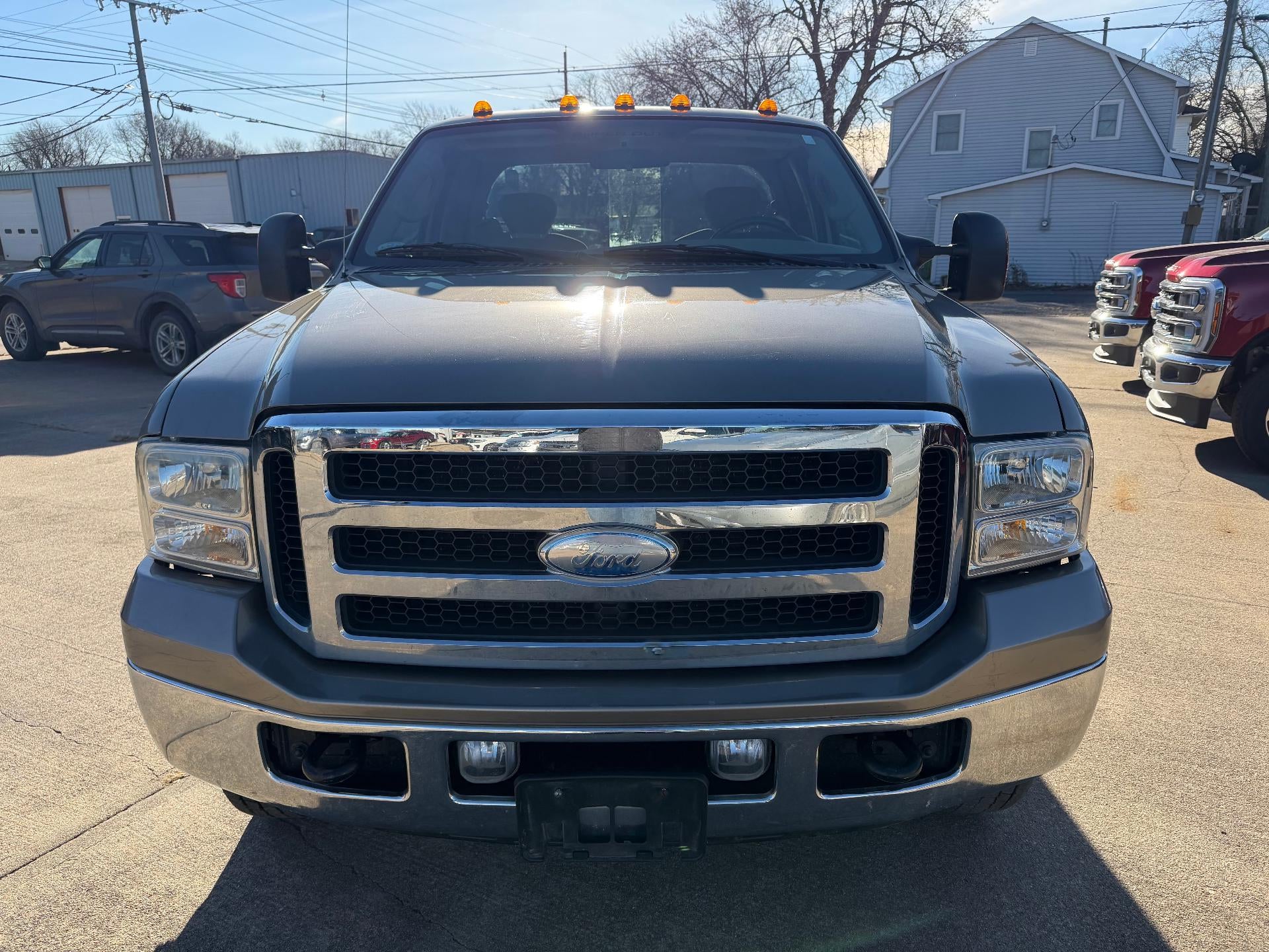 2005 Ford Super Duty F-350 DRW XLT