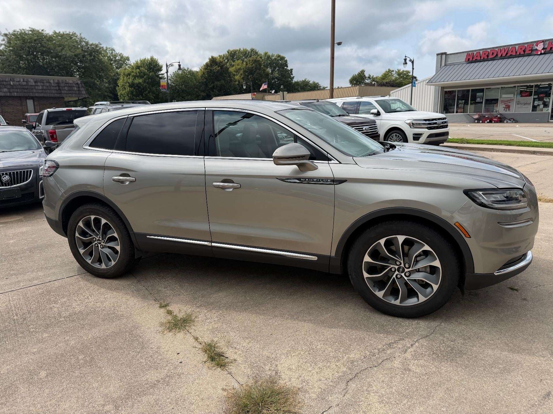 2023 Lincoln Nautilus Reserve AWD