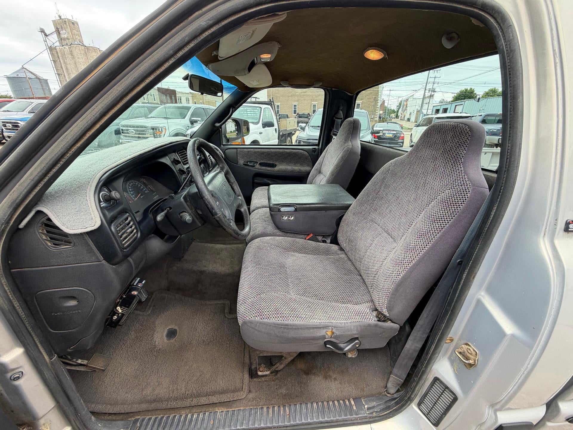 1998 Dodge Ram 2500 Base