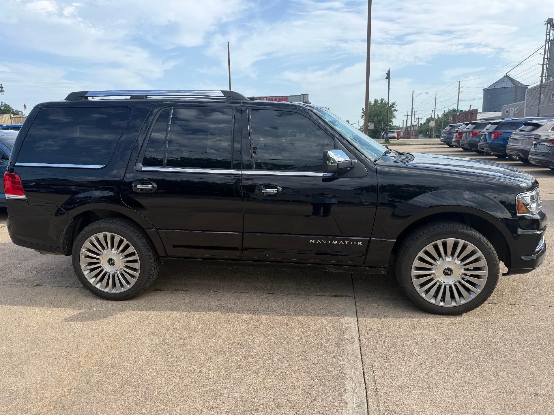 2017 Lincoln Navigator 4x4 Select