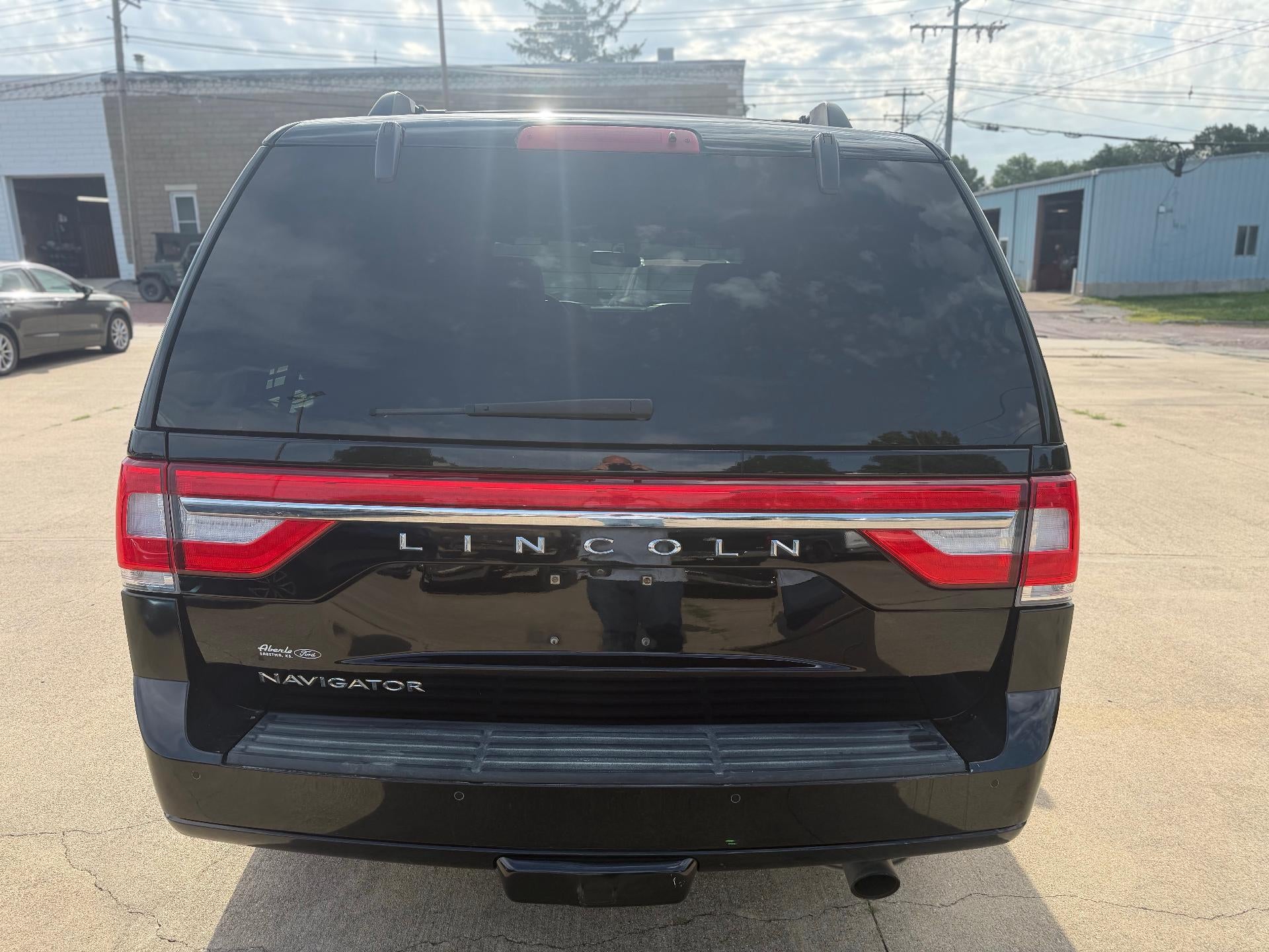 2017 Lincoln Navigator 4x4 Select