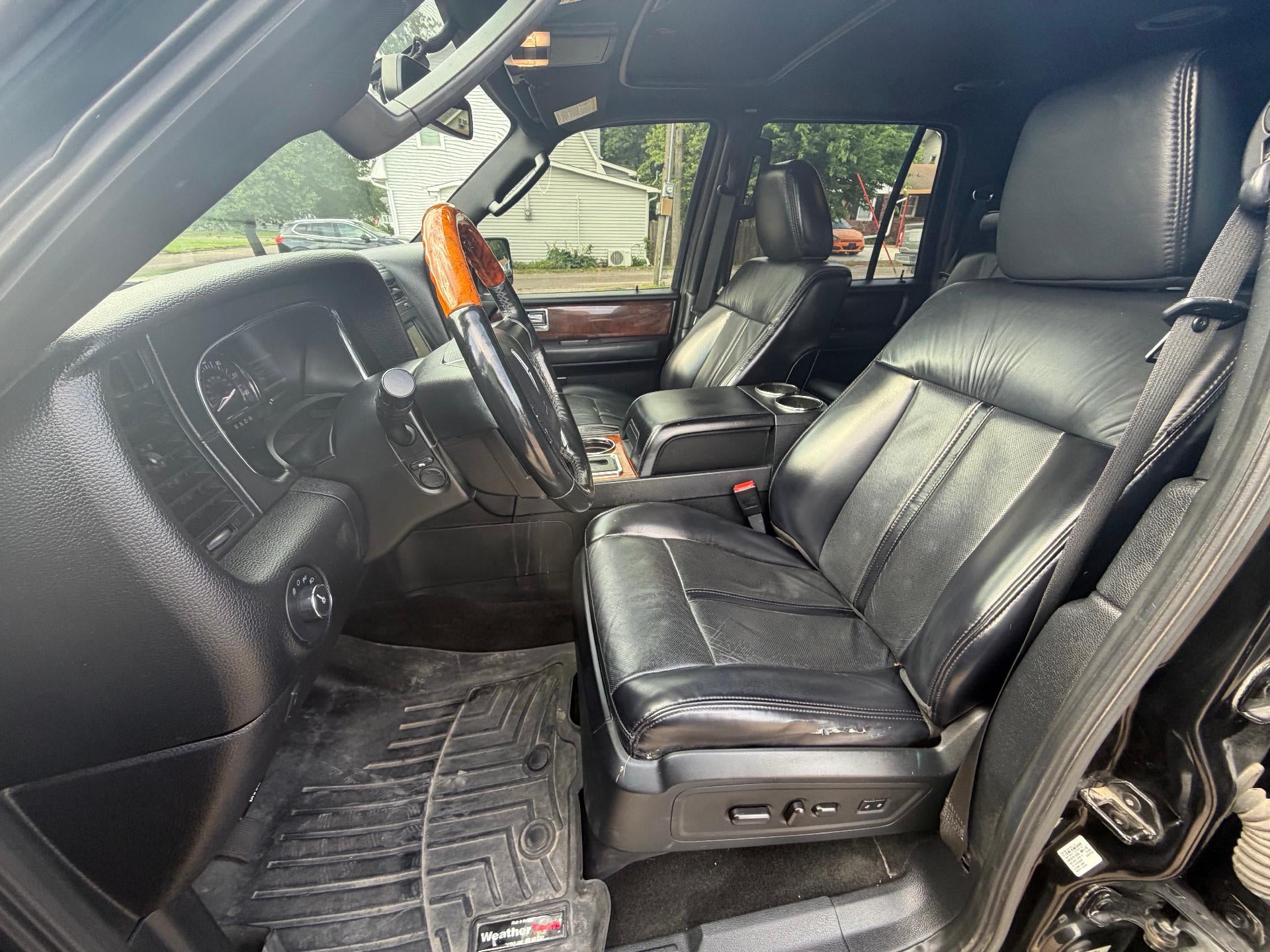 2017 Lincoln Navigator 4x4 Select