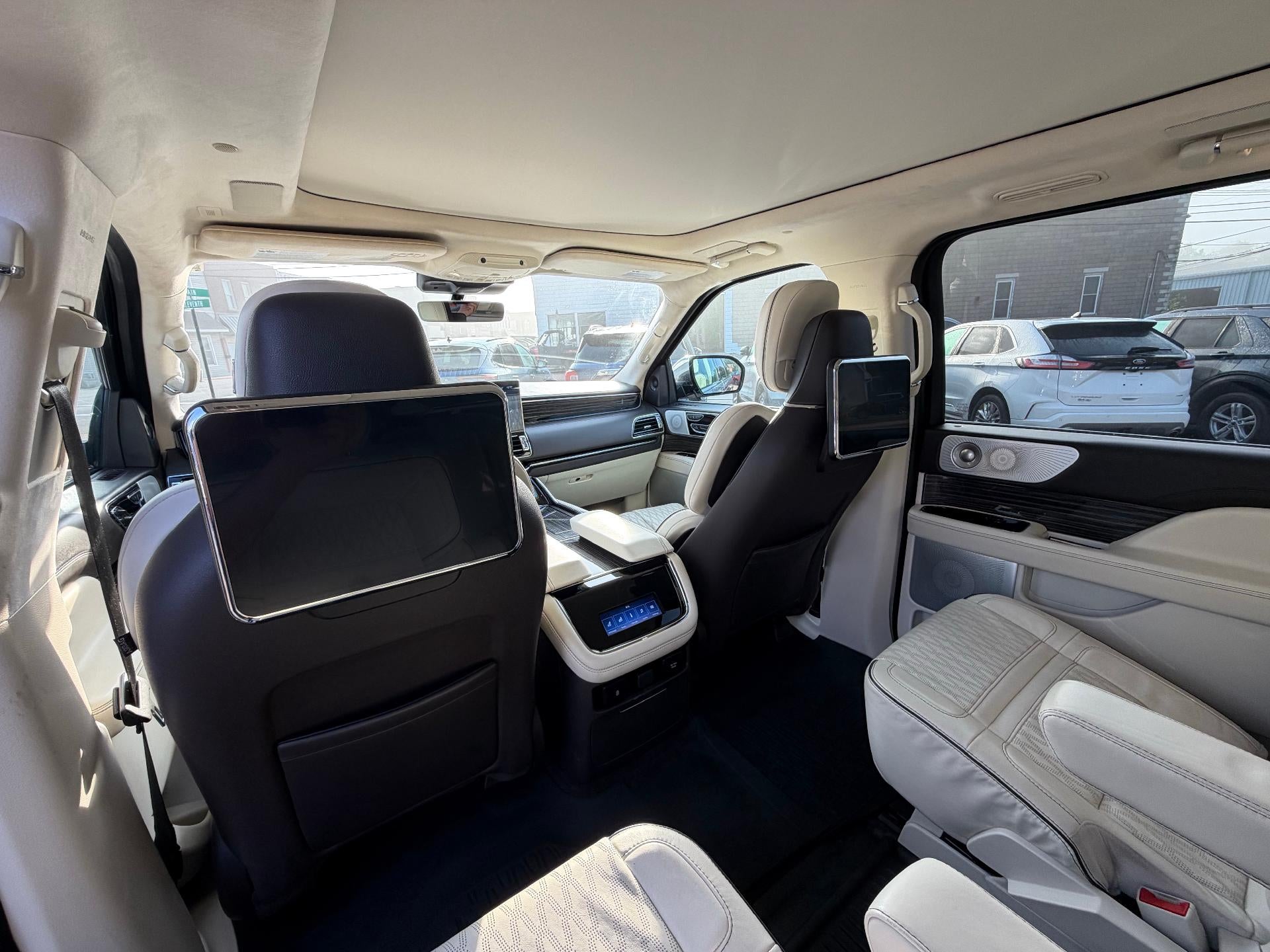 2022 Lincoln Navigator L Black Label 4x4